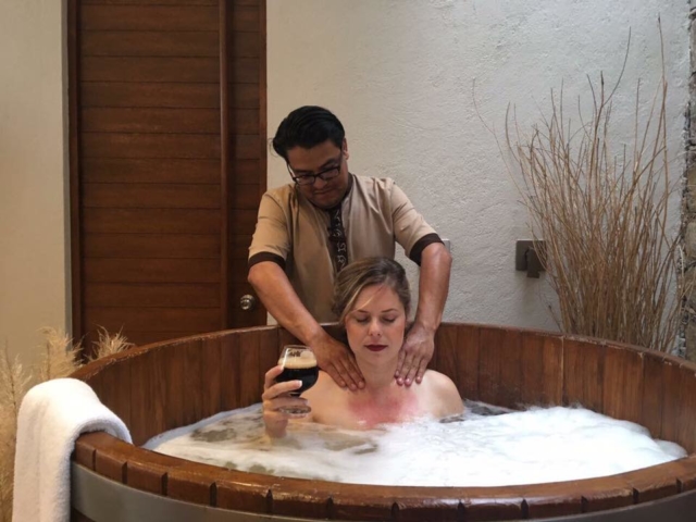 Masaje en spa de cerveza