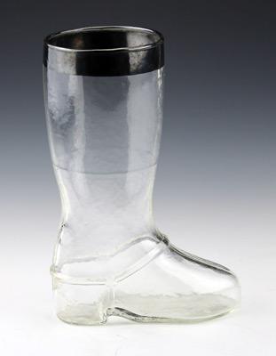 bota cerveza de cheve chela vacía antigua primera bota cervecera cervezálogo 